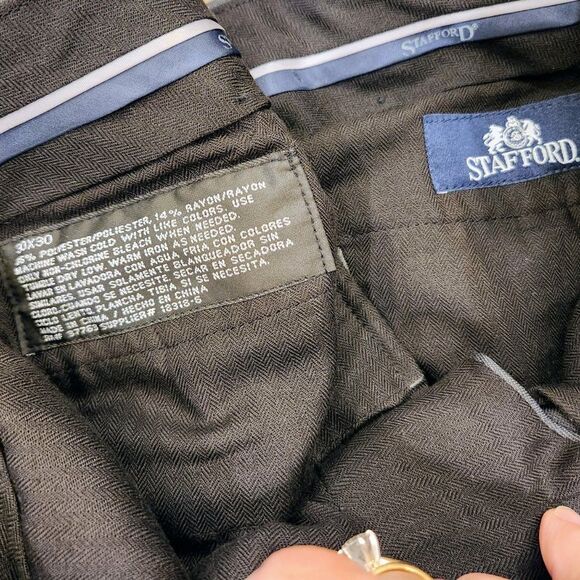 Stafford Like New Gray Dress Pants 30 x 30 Pleated Cuffed - Picture 6 of 6